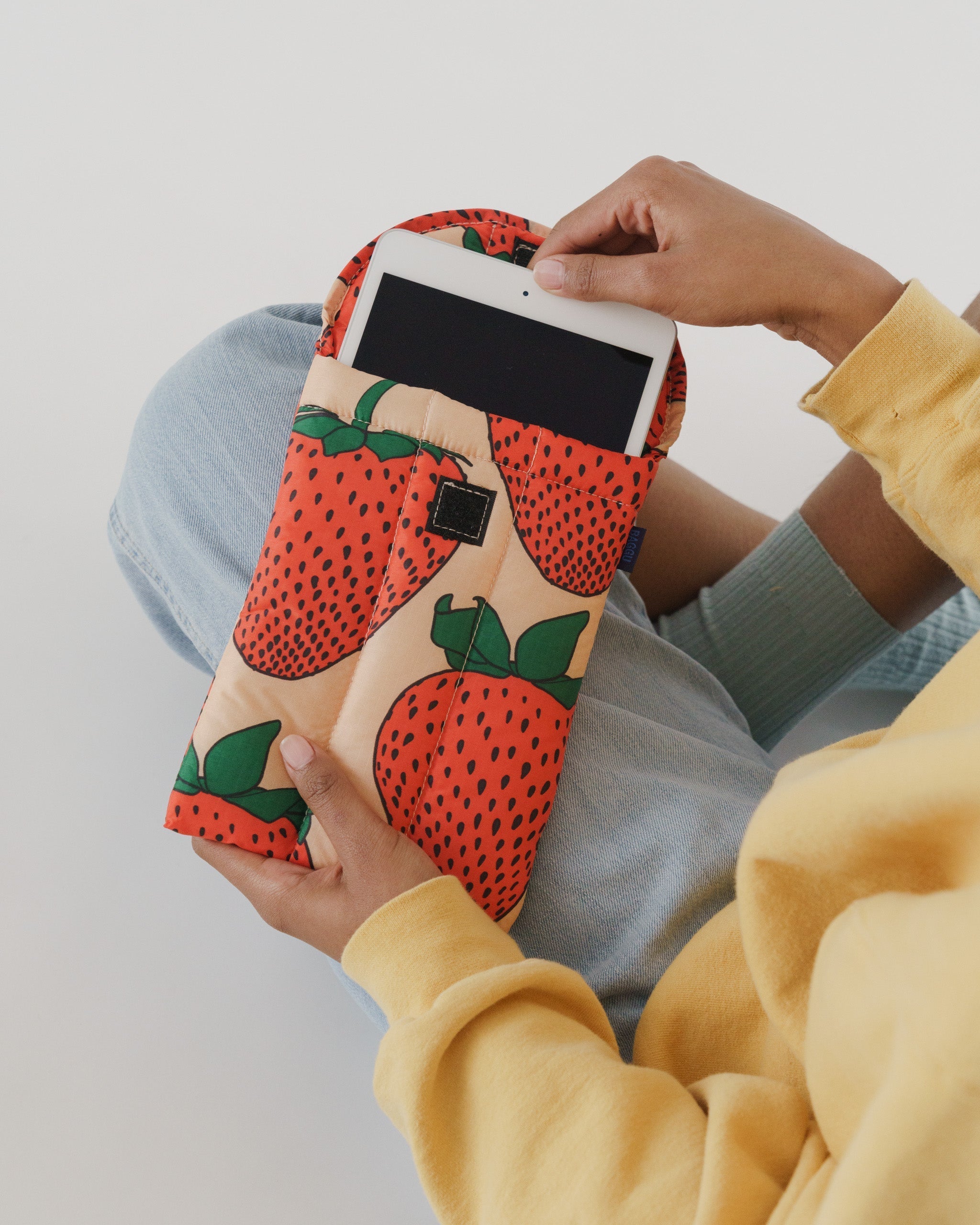 Puffy Tablet Sleeve - Strawberry - Image 2